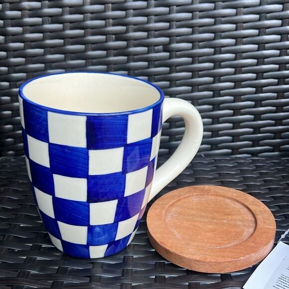 Blue and White Checkered Mug with Wooden Coaster - Picture 5 of 11
